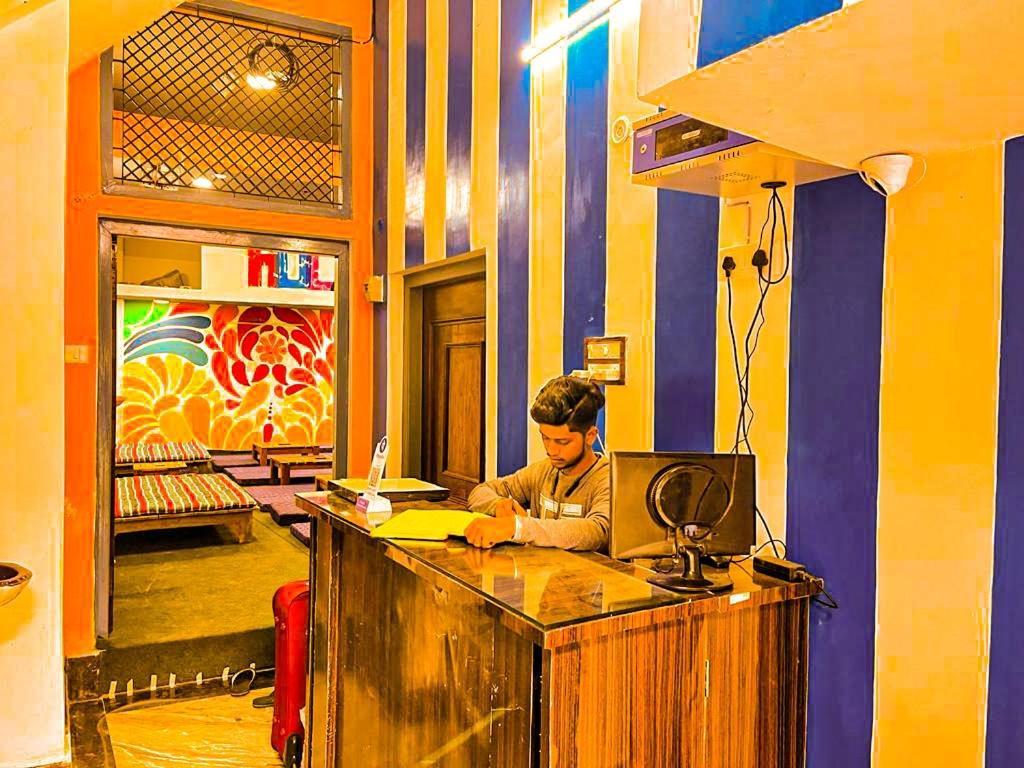 La Vaca India Bénarès Extérieur photo